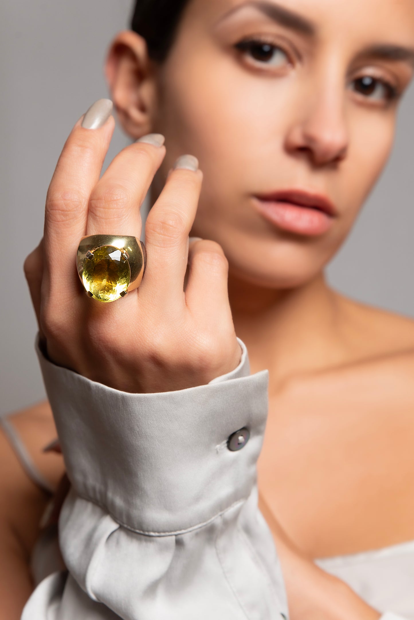 Antoinette Ring - Oval - Golden Horn