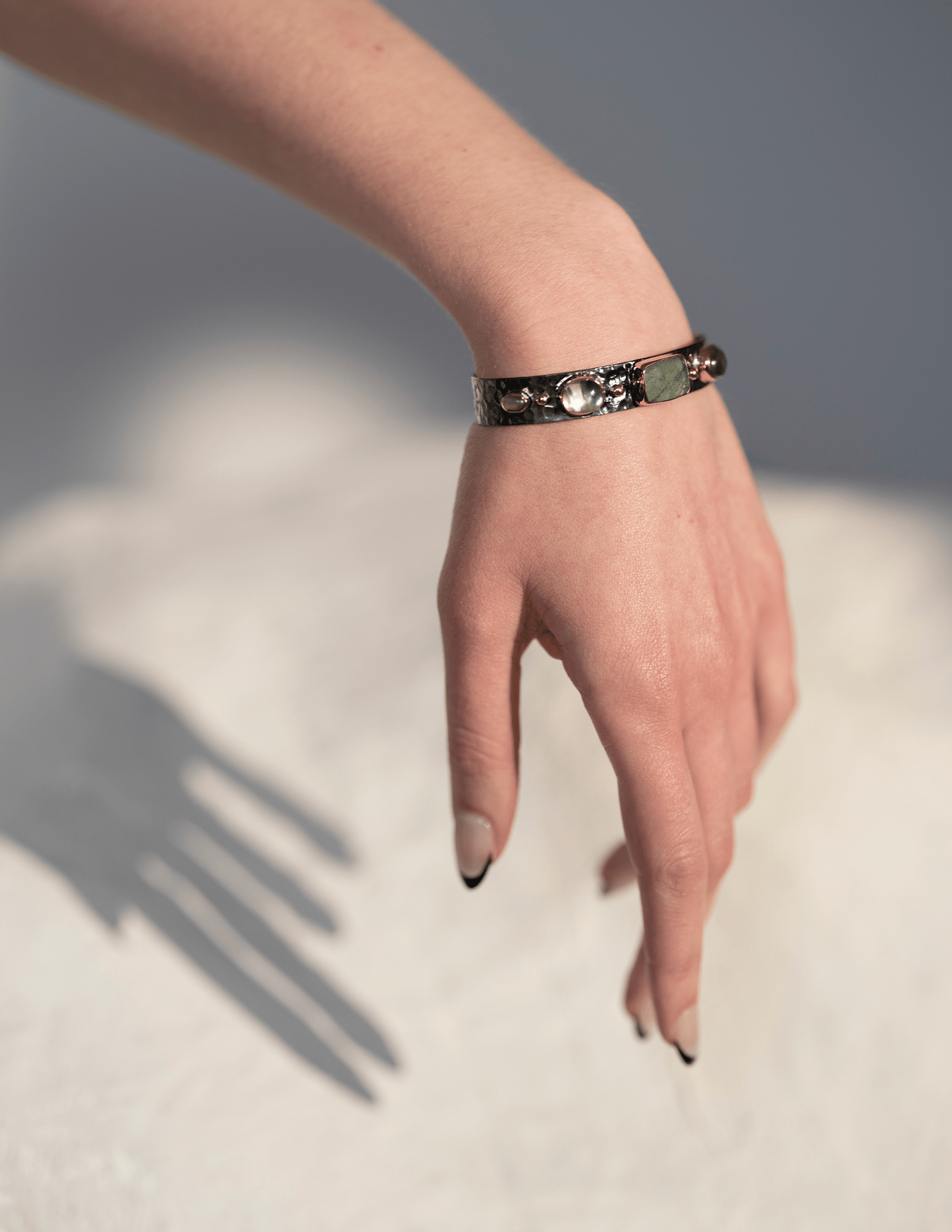 Helen With Green Gem Stone Bracelet - Golden Horn