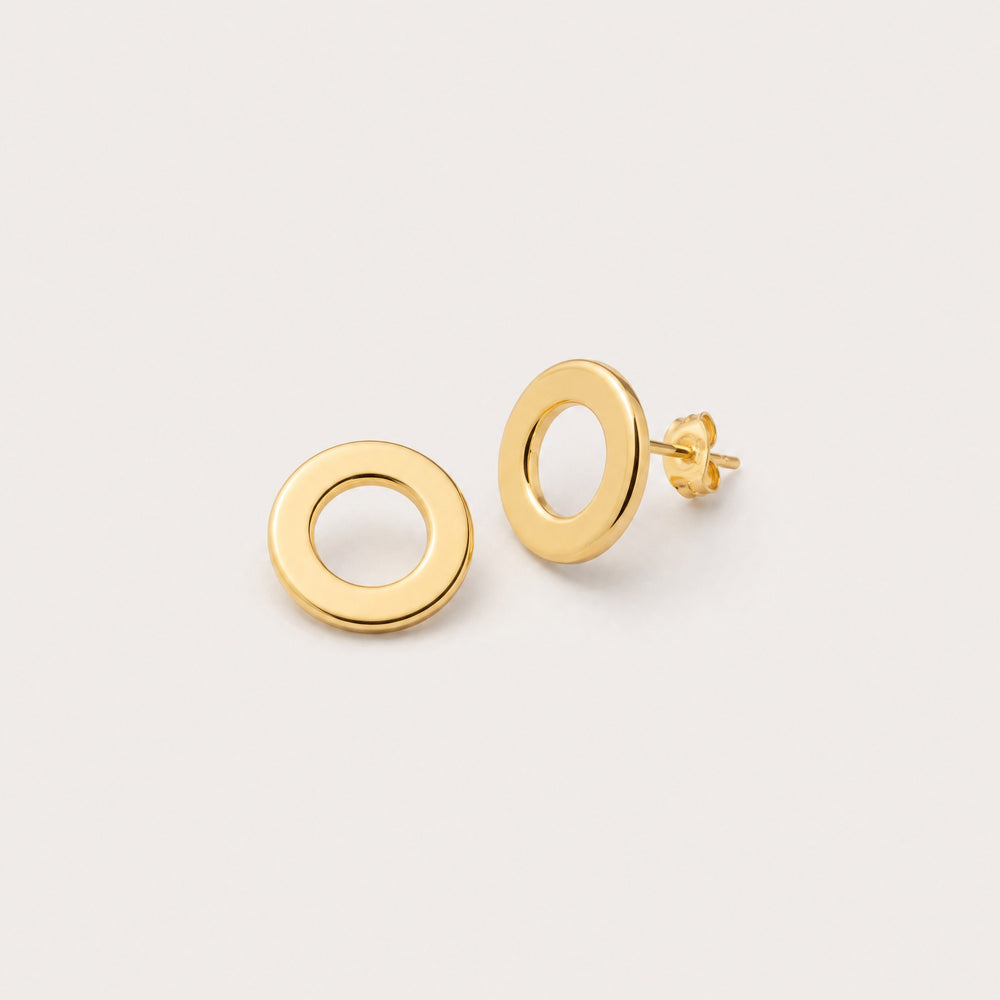 Timeless Circle Stud Earrings in 24k gold plated silver – Golden Horn Jewellery