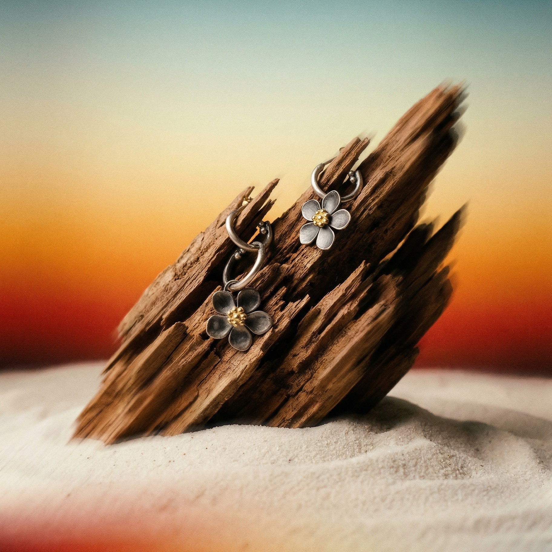 Elevate your style with Golden Horn's Earrings Collection. Expertly crafted in Istanbul Grand Bazaar and designed in London, each pair showcases a blend of traditional elegance and modern flair.