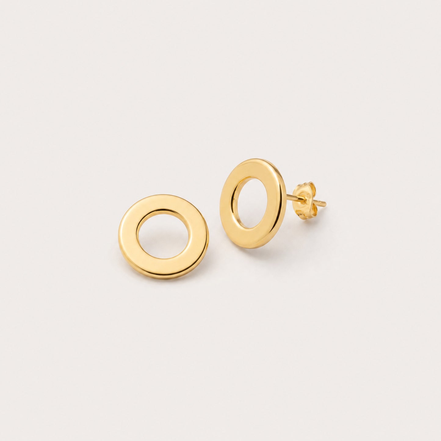 Timeless Circle Stud Earrings in 24k gold plated silver – Golden Horn Jewellery