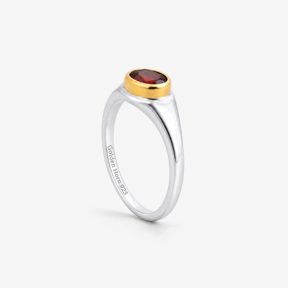 January Garnet Birthstone Ring, side profile showing bezel height and Golden Horn 925 hallmark