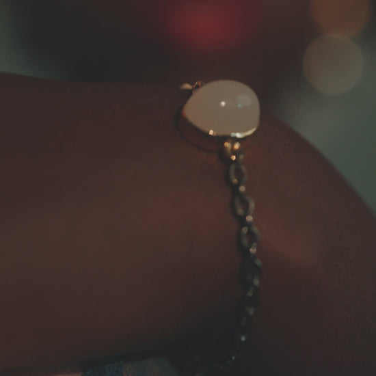 Cloudy Sprit Gem Stone Chain Bracelet - Golden Horn