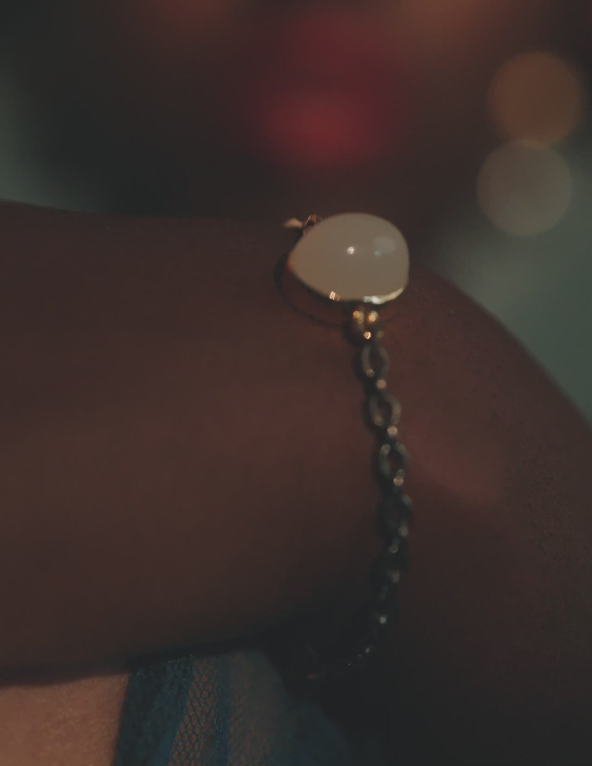 Cloudy Sprit Gem Stone Chain Bracelet - Golden Horn